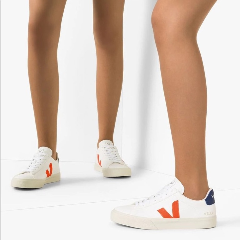 Veja Campo leather shoes